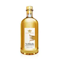 bottiglia grappa di nebbiolo invecchiata